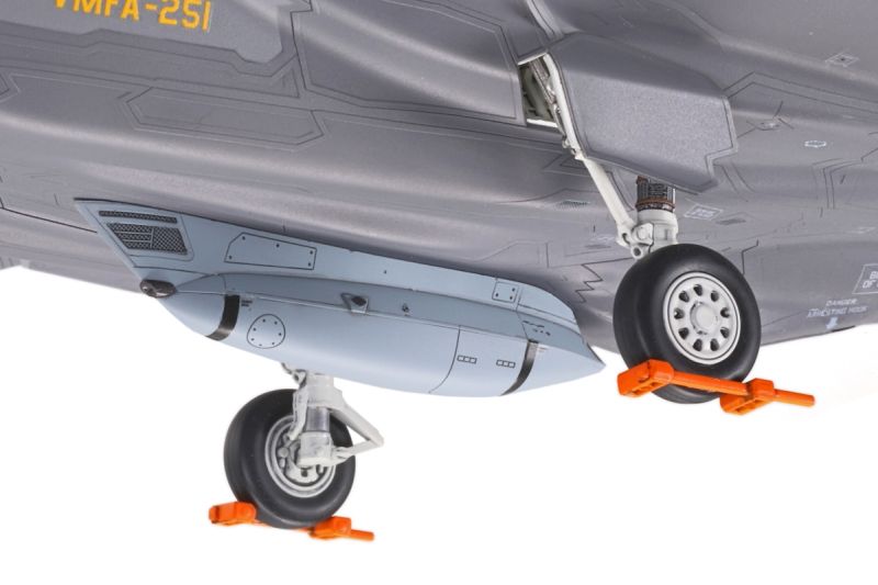 Tamiya 1/72 Lockheed Martin F-35C Lightning II