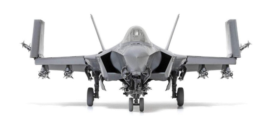 Tamiya 1/48 Lockheed Martin F-35 C Lightning II Plastic Model Kit