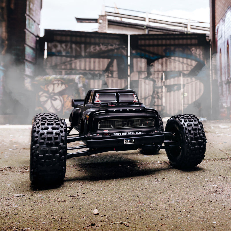 Arrma Notorious 6S BLX Brushless RTR 1/8 Monster Stunt Truck (Black) (V5) w/SLT3 2.4GHz Radio