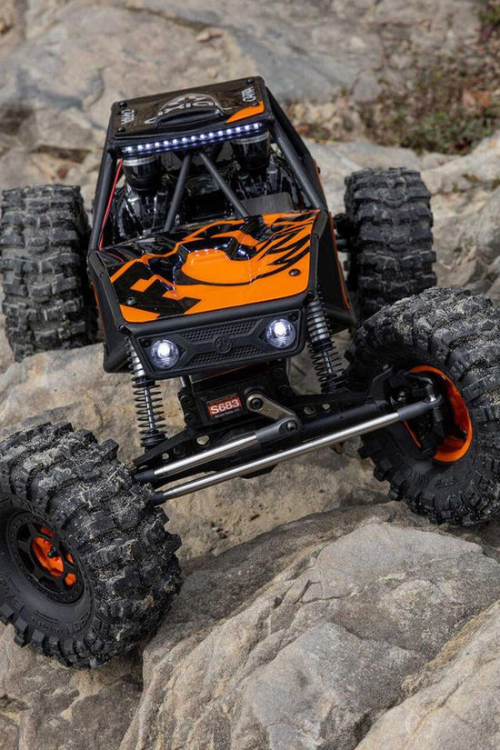 Axial UTB10 Capra 1.9 4WS Unlimited Trail Buggy 1/10 RTR 4WD Rock Crawler (Orange) w/DX3 2.4GHz Radio