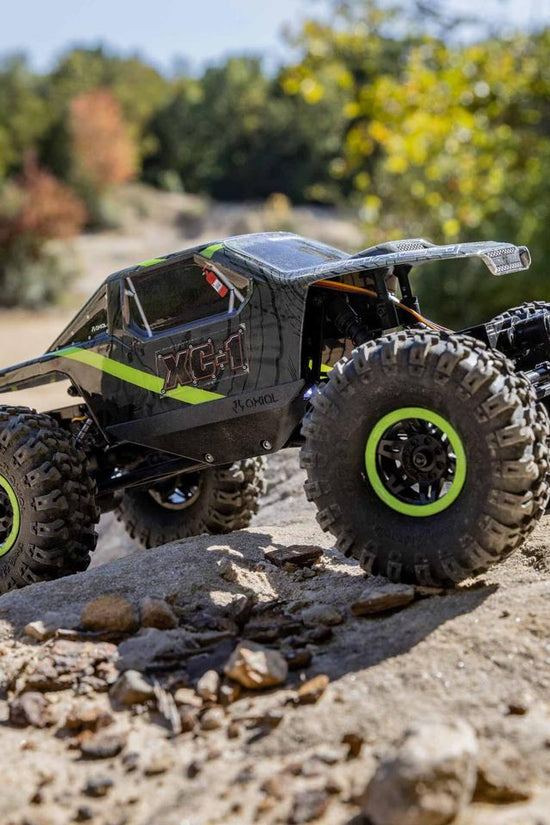 Axial AX24 XC-1 1/24 4WD RTR 4WS Mini Crawler (Green) w/2.4GHz Radio, Battery & Charger