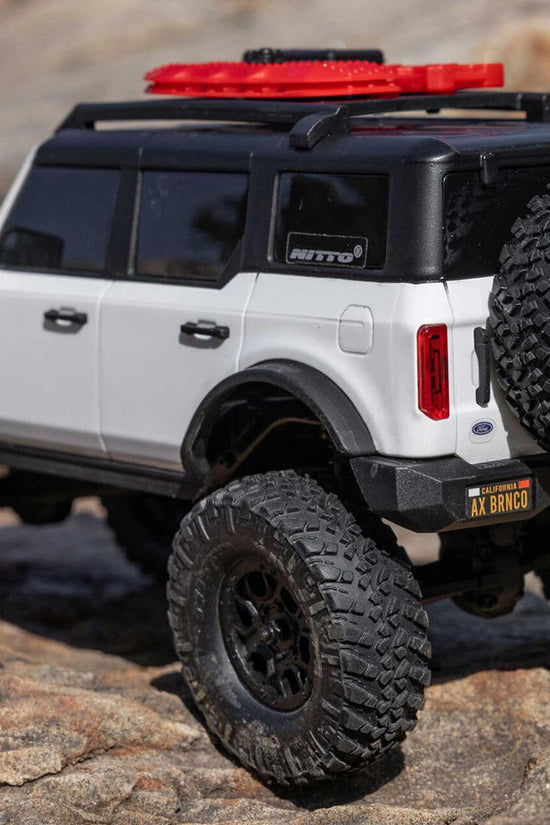 Axial 1/24 SCX24 Ford Bronco 4X4 RTR Brushed Rock Crawler White