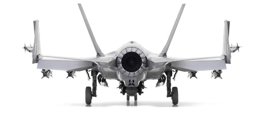 Tamiya 1/48 Lockheed Martin F-35 C Lightning II Plastic Model Kit